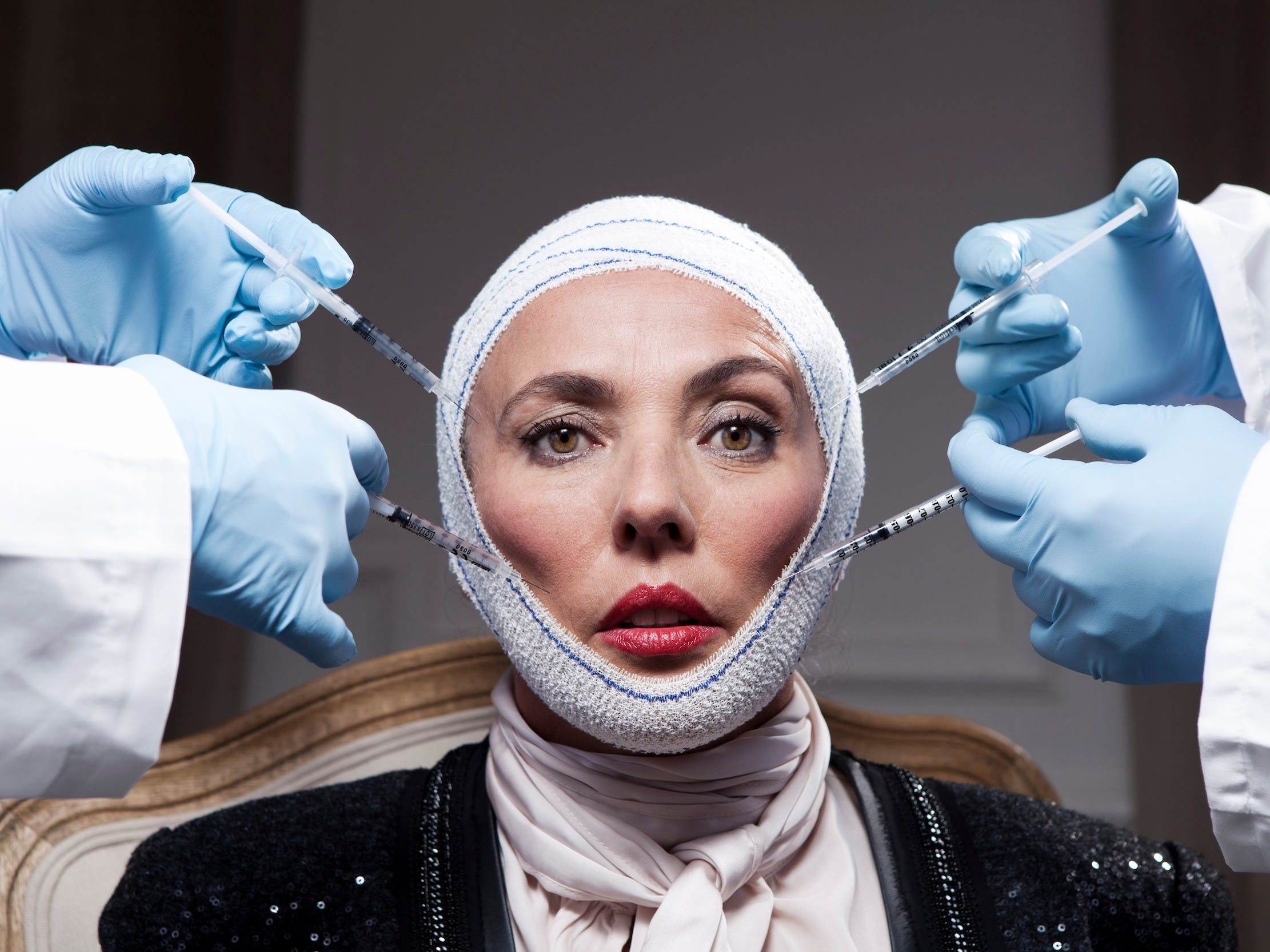 Gioi giau tra gap 4, don bac si bang chuyen co de phau thuat tham my hinh anh