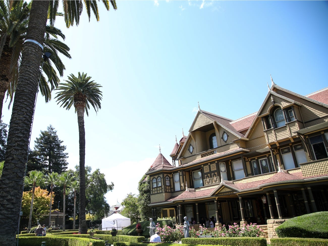 Dinh thu Winchester bi an o California anh 1