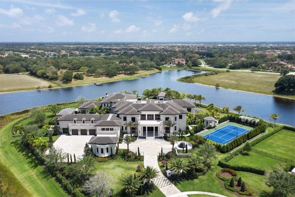 Biet thu My gia 23,5 trieu USD so huu ho boi nuoc man hinh anh