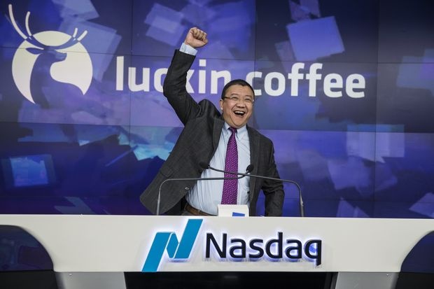 Dang sau su sup do cua Luckin Coffee anh 3