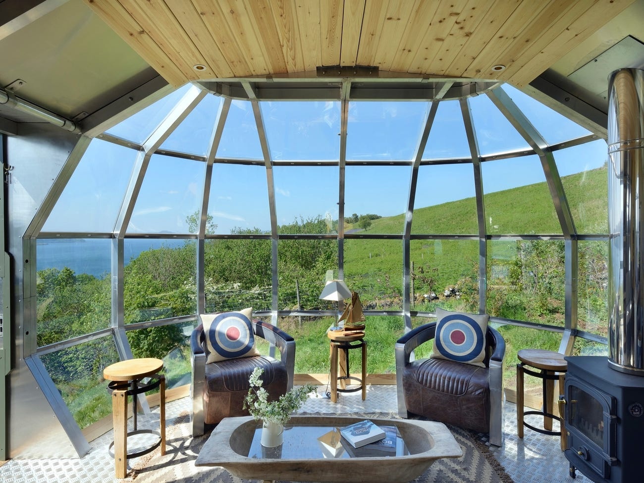 nha sieu nho giong tau vu tru anh 9