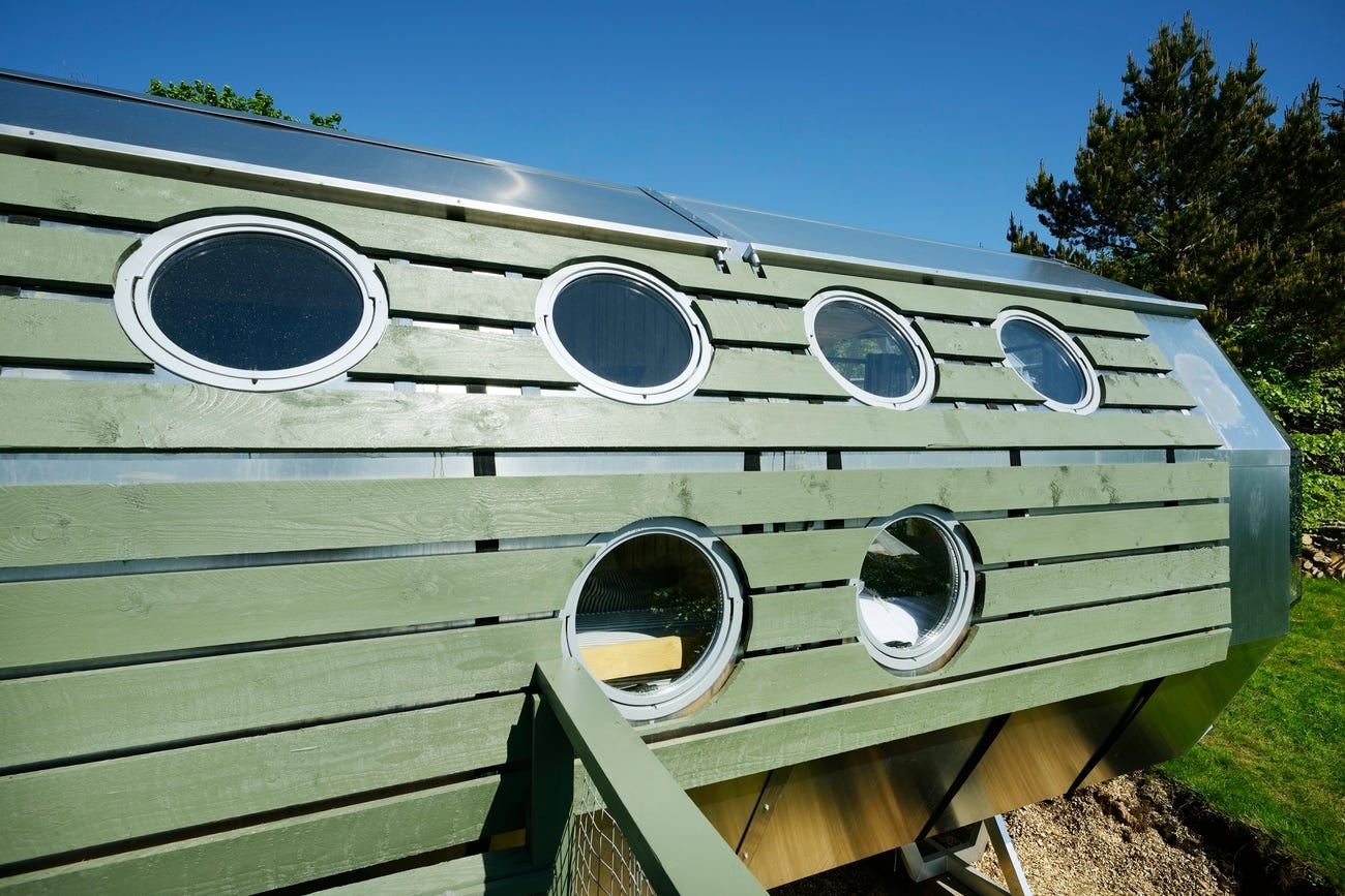 nha sieu nho giong tau vu tru anh 6