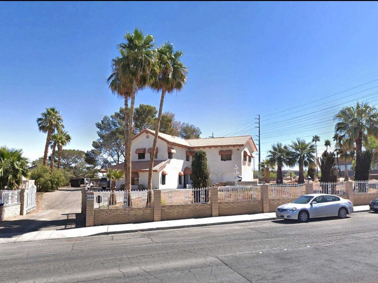 nha co ham tru bom anh 2