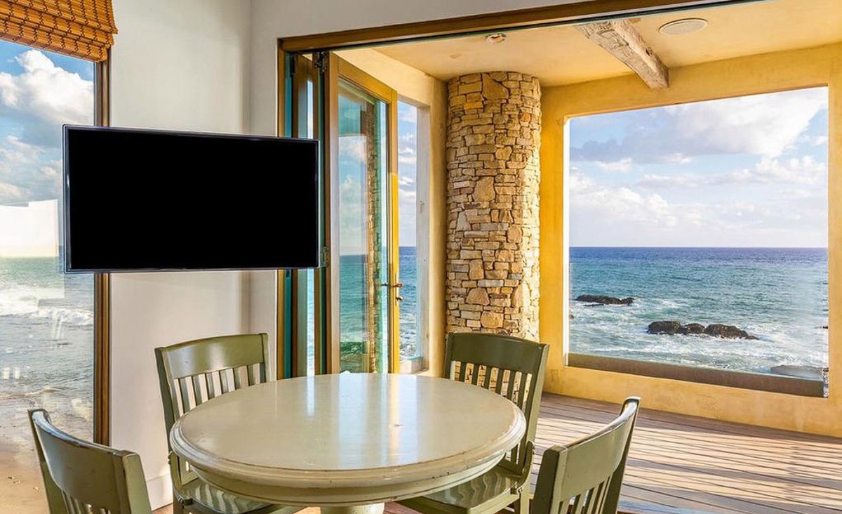 Jennifer Lopez,  Jennifer Lopez va hon phu,  biet thu bien,  malibu anh 10