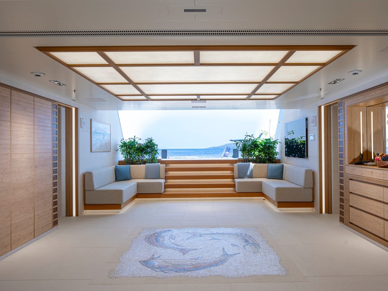 Sieu du thuyen Flying Fox co gia cho thue 4 trieu USD/tuan anh 10