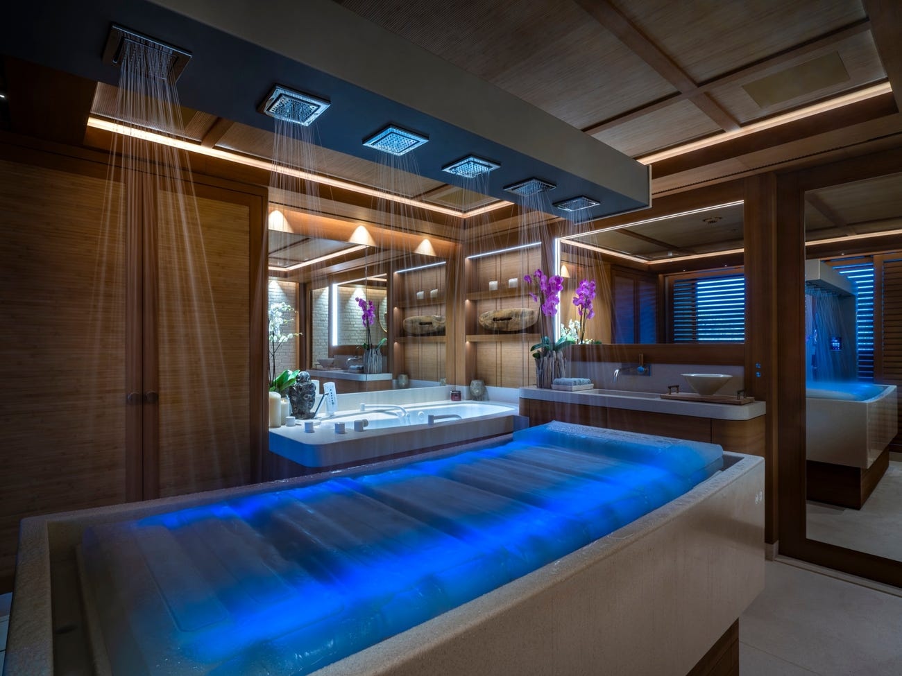 Sieu du thuyen Flying Fox co gia cho thue 4 trieu USD/tuan anh 11