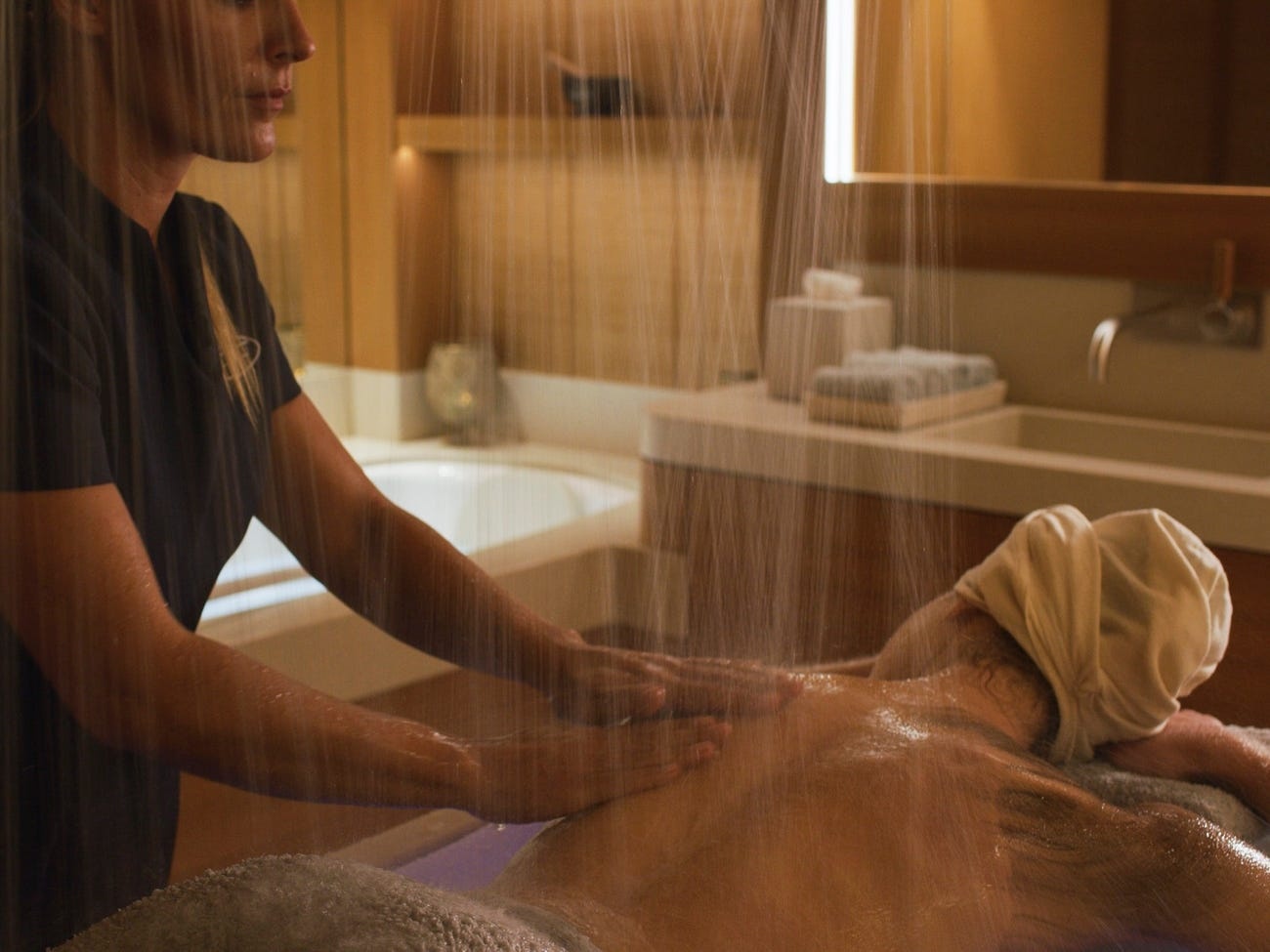 Sieu du thuyen Flying Fox co gia cho thue 4 trieu USD/tuan anh 12