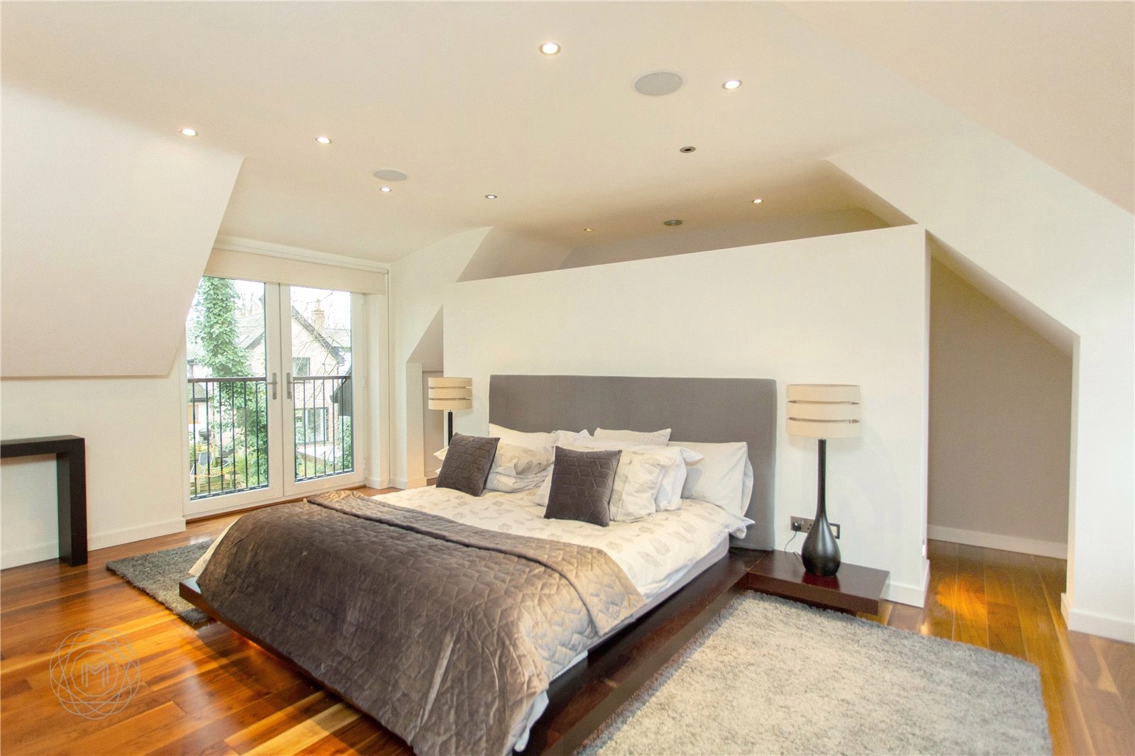 biet thu cua Marouane Fellaini anh 15