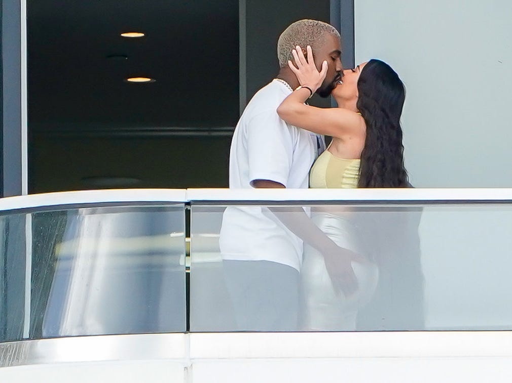 Kanye West,  Kim Kardashian,  ty phu anh 14