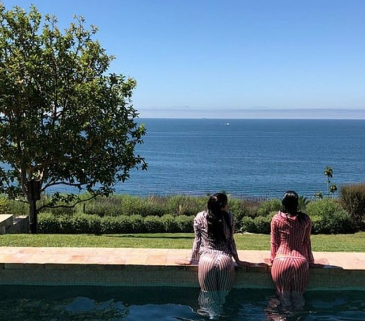 Kim Kardashian,  Kanye West,  biet thu anh 1