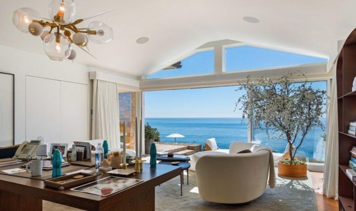 Kim Kardashian,  Kanye West,  biet thu anh 9