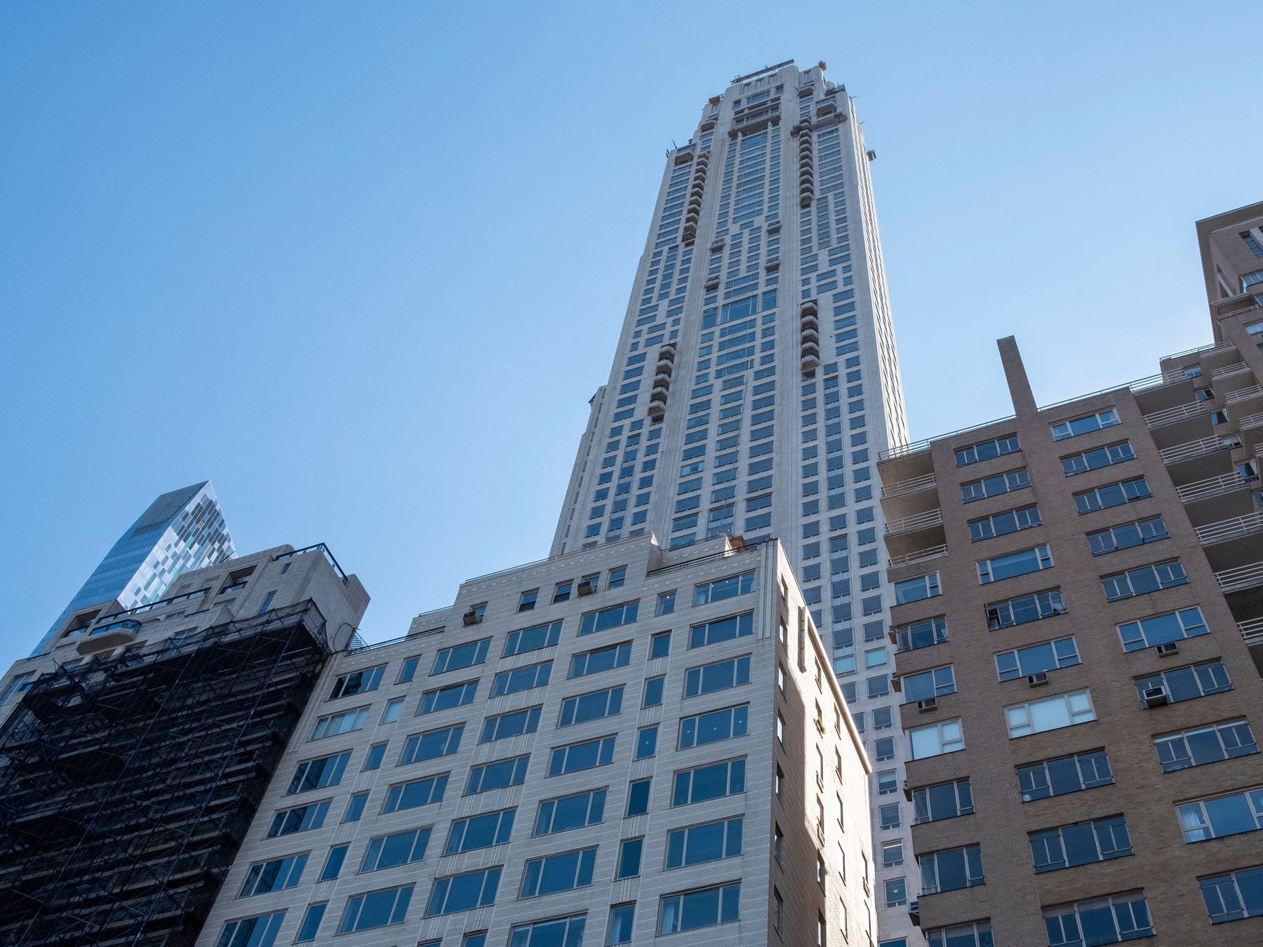 Dai gia chi 99,9 trieu USD mua penthouse tren 'pho ty phu' o New York hinh anh