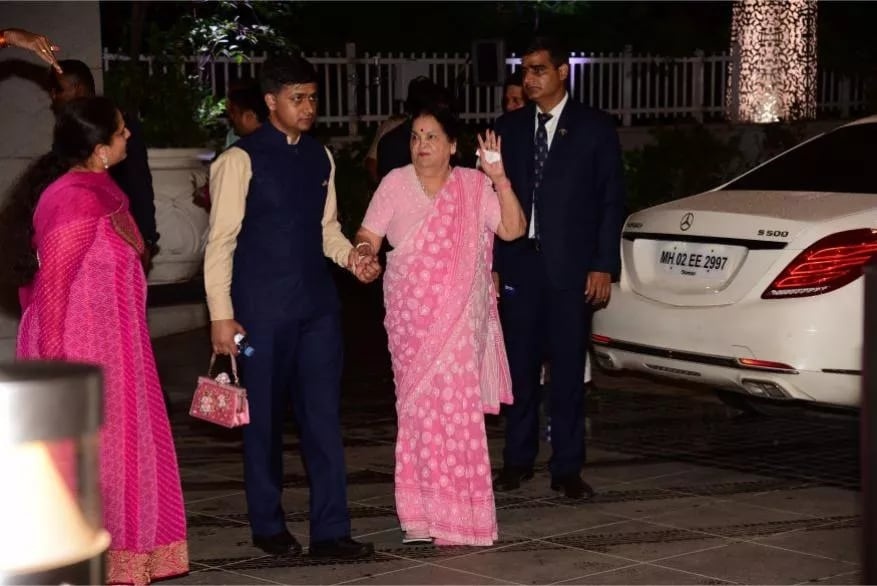 nhung dieu thu vi ve me ty phu giau nhat An Do anh 4