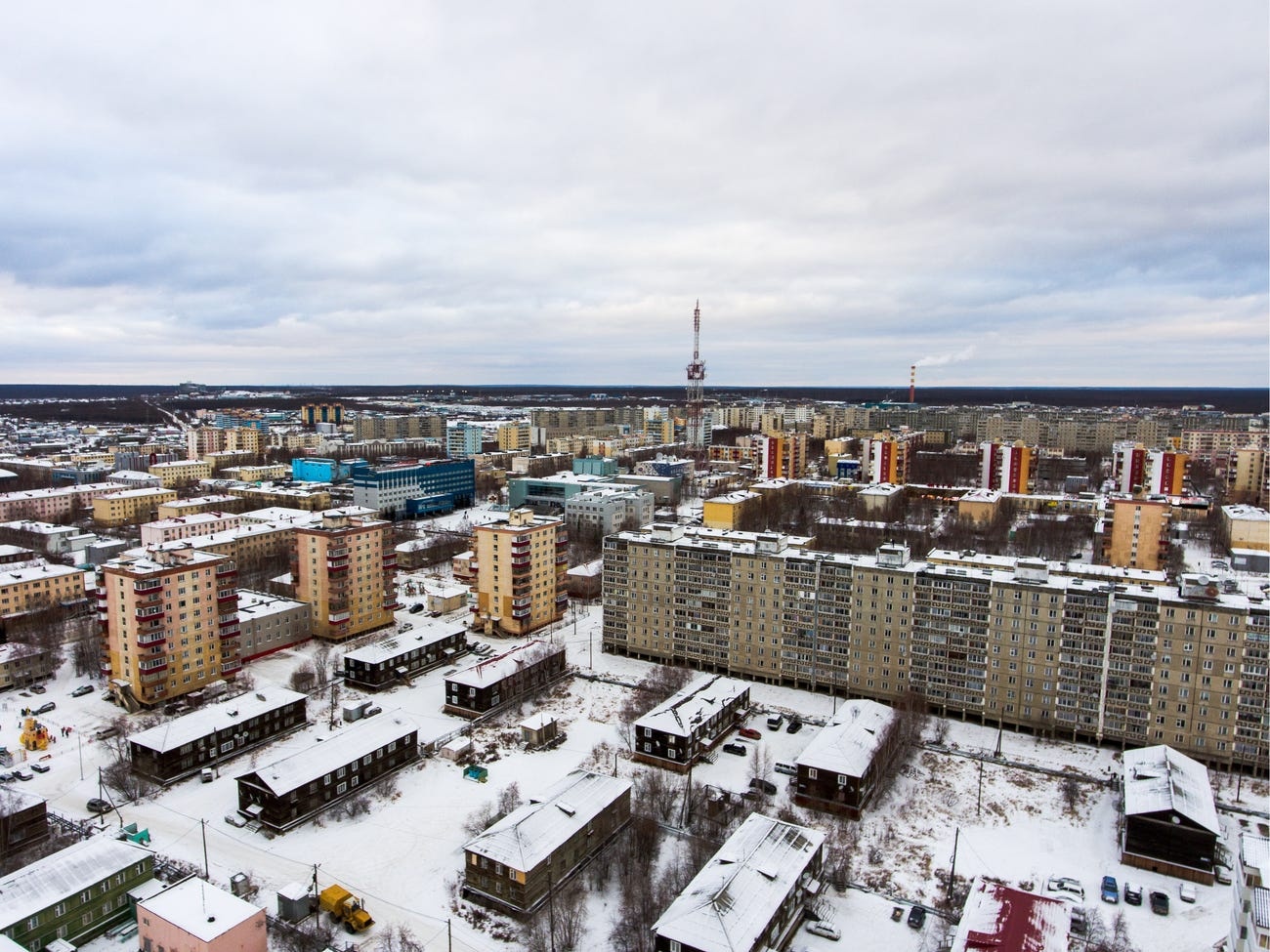 Thi tran kim cuong gan Bac Cuc anh 2