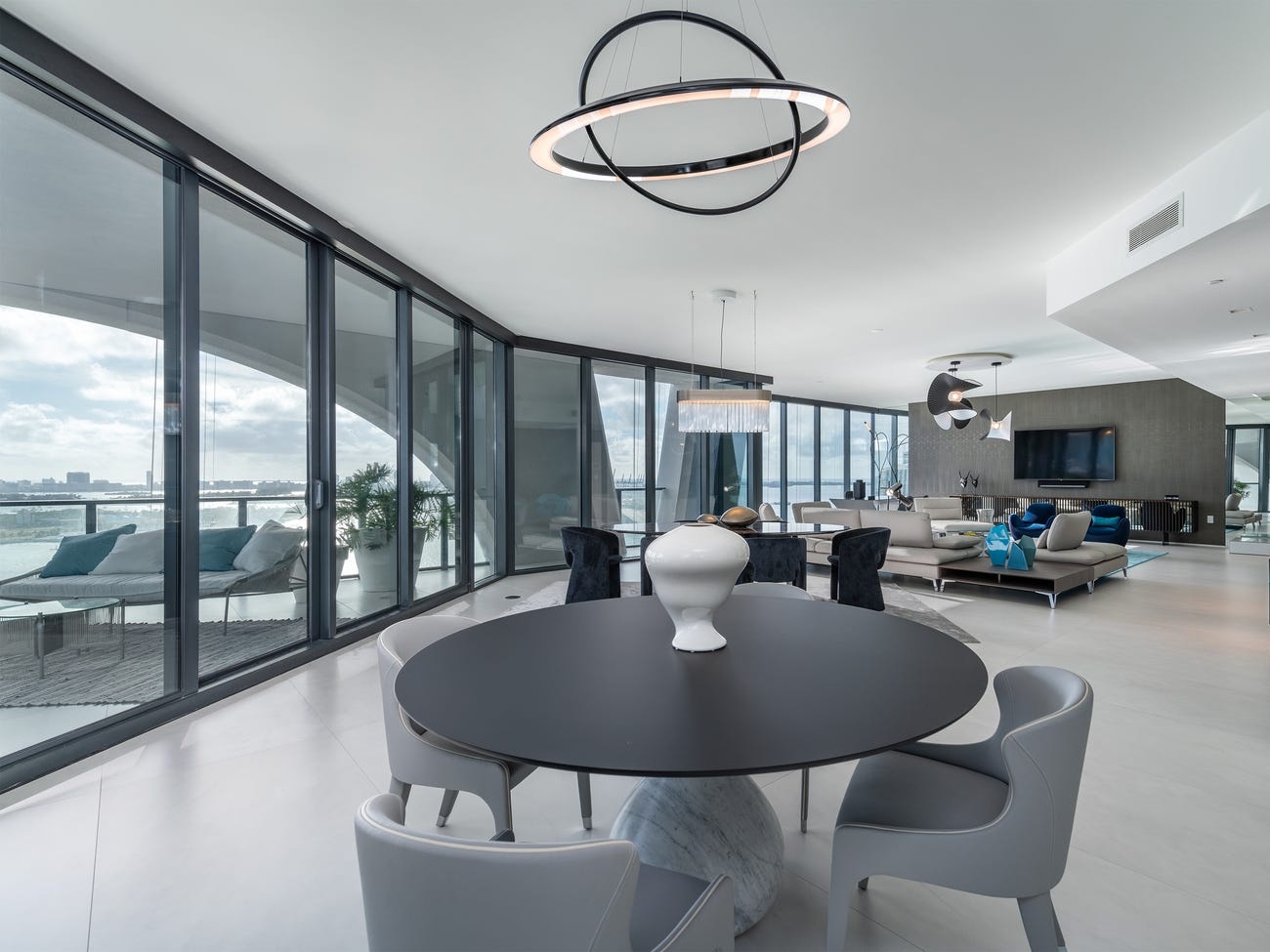 toa thap boc xuong o Miami anh 7