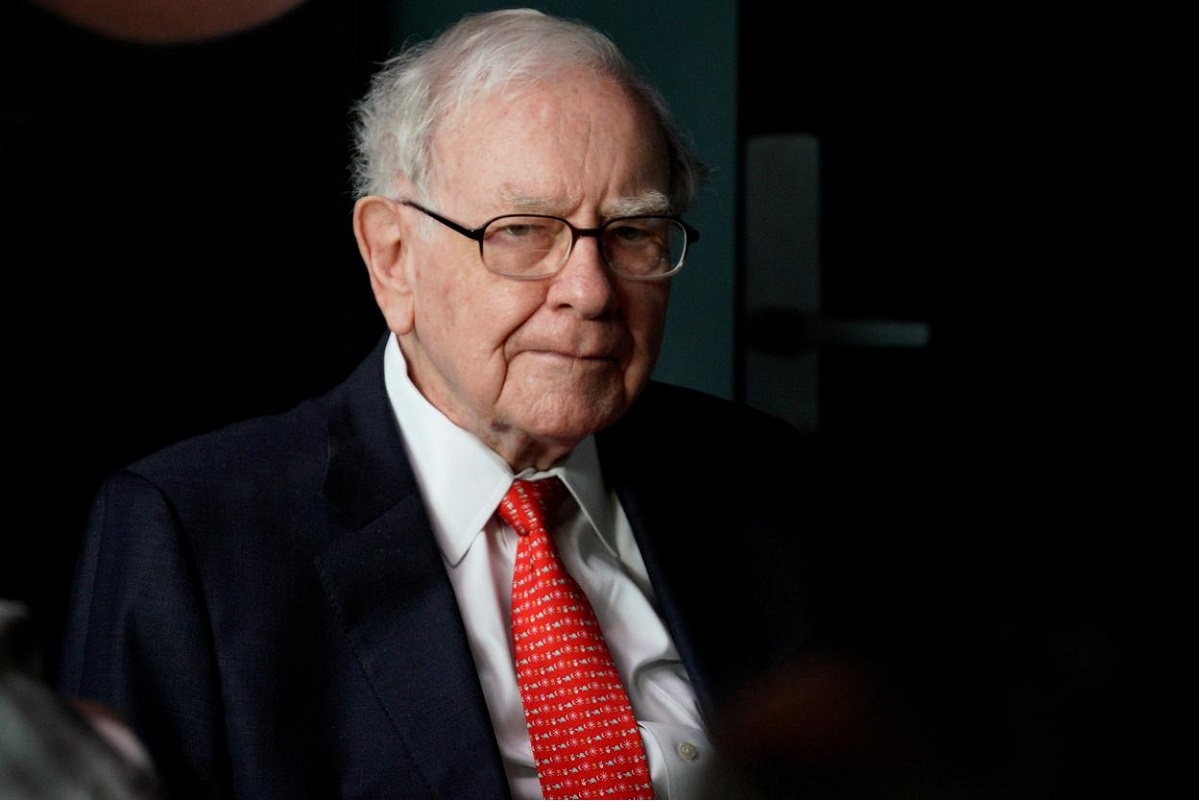 Tai san cua nha dau tu huyen thoai Warren Buffett vuot 100 ty USD hinh anh