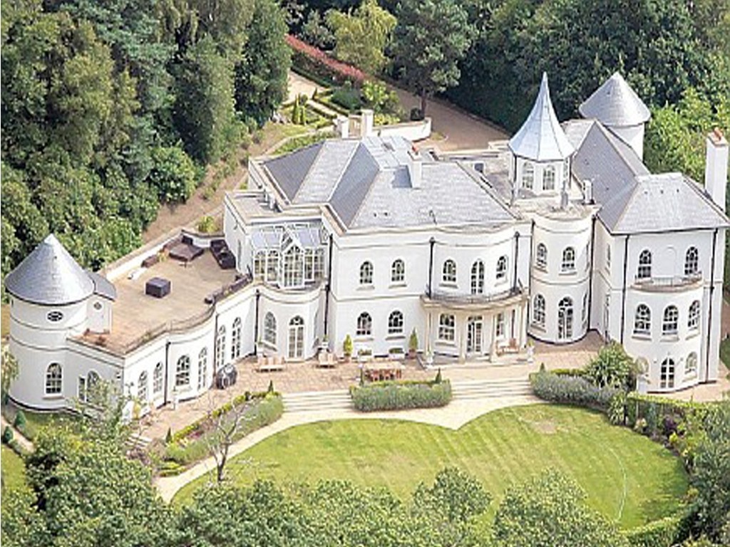 Dinh thu cua Messi,  Ronaldo anh 12