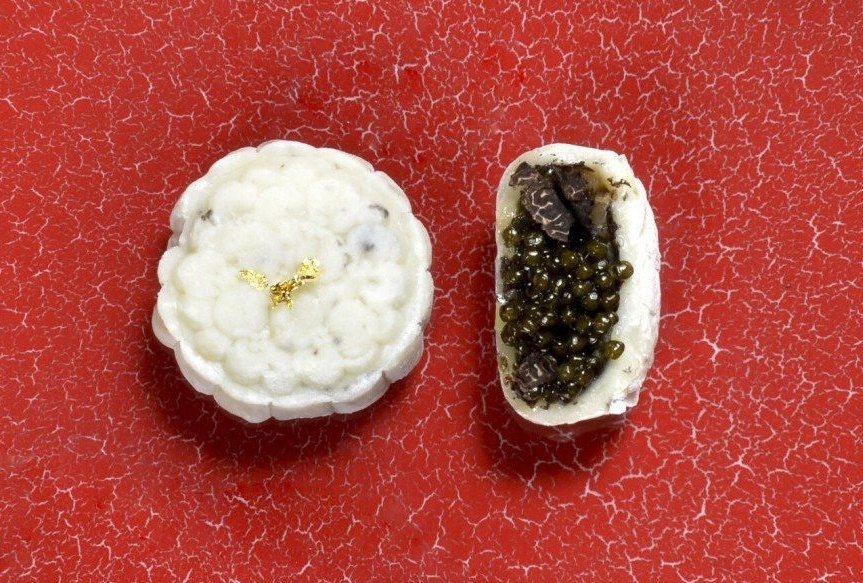 Banh trung thu trung ca muoi hinh anh