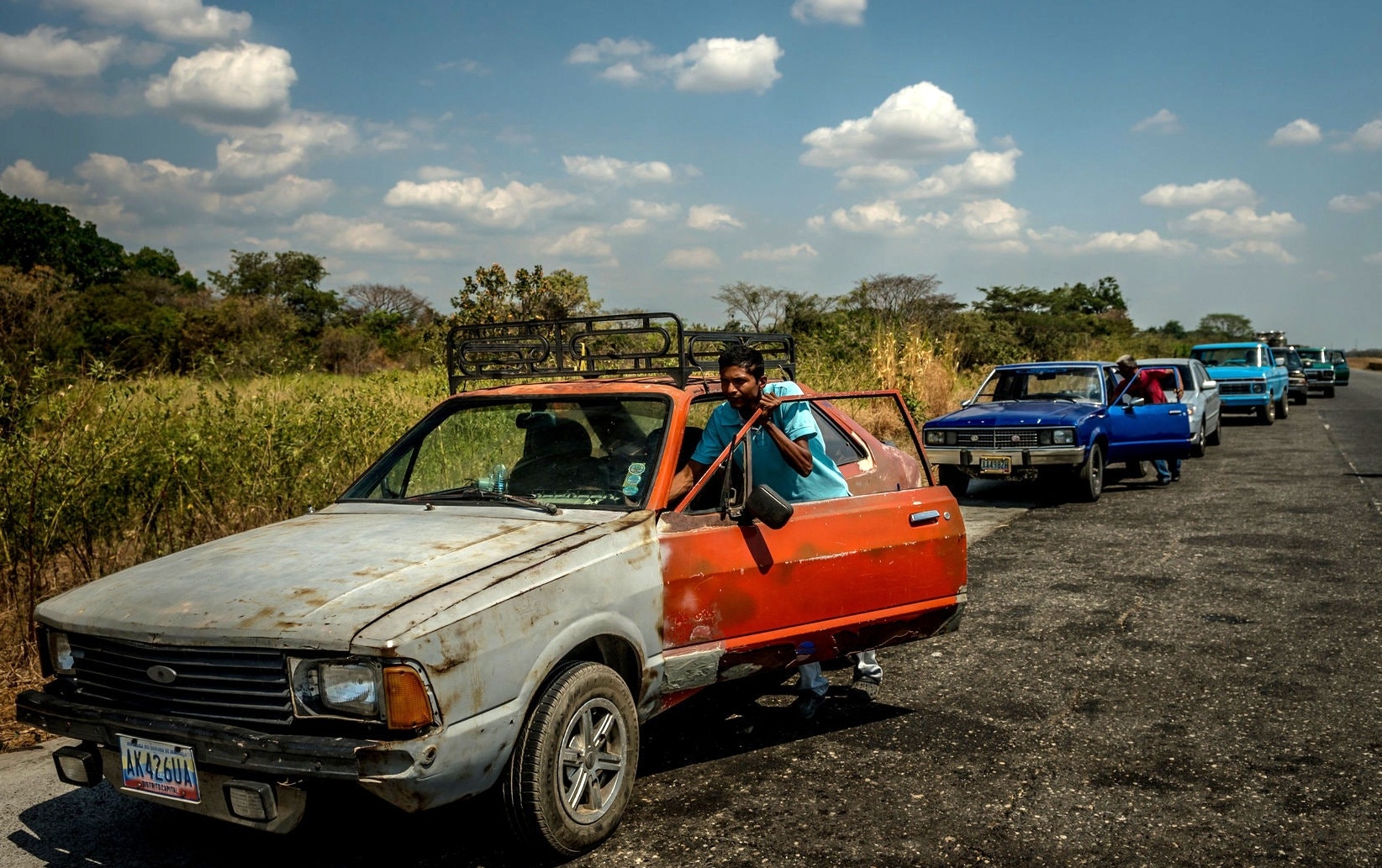 Canh hoang tan tai xu dau mo Venezuela hinh anh