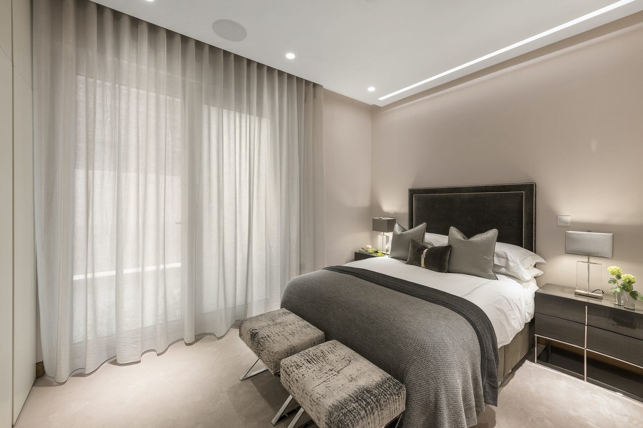 Nha pho co 3 tang ham giua trung tam London anh 10