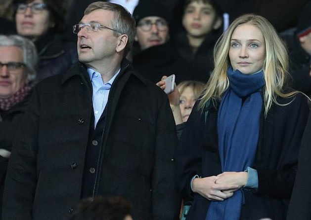 Gioi giau dua nhau cam co tai san de vay tien lai suat thap anh 1