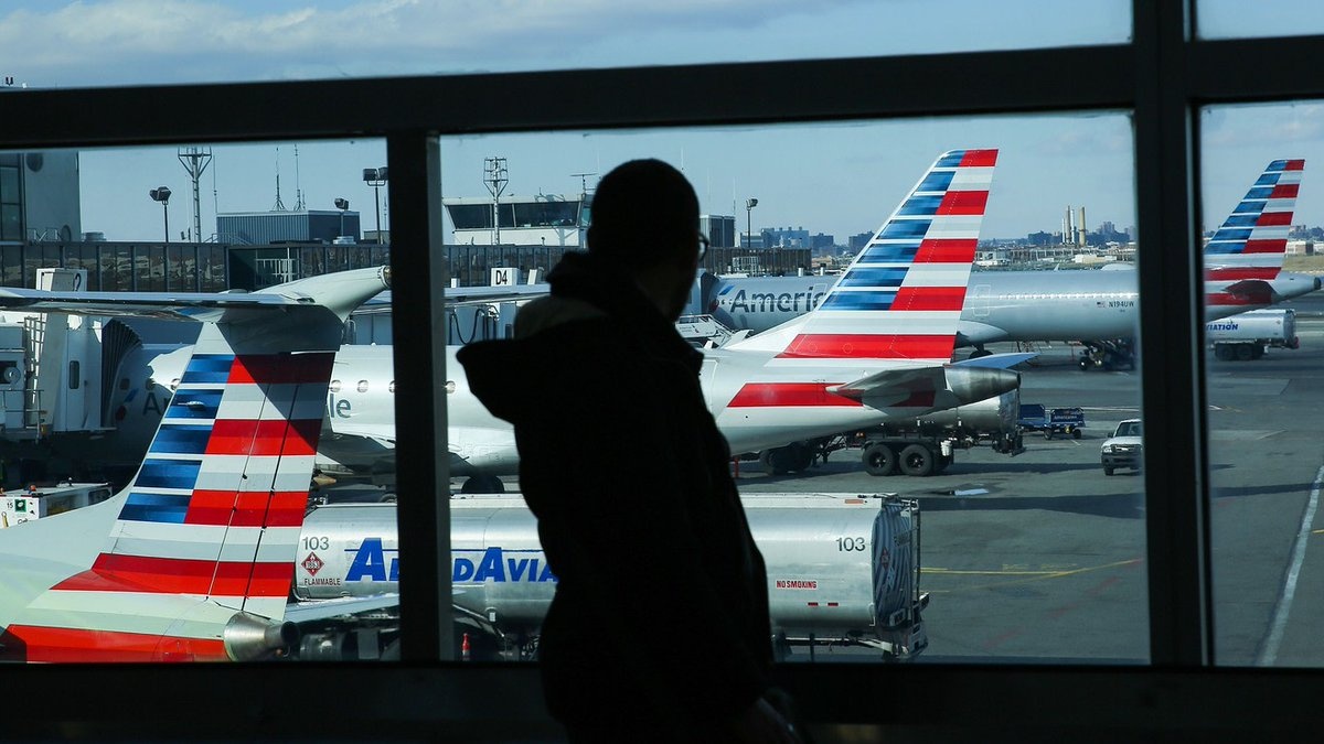 Nganh hang khong co the mat 77 ty USD doanh thu trong nua cuoi nam hinh anh