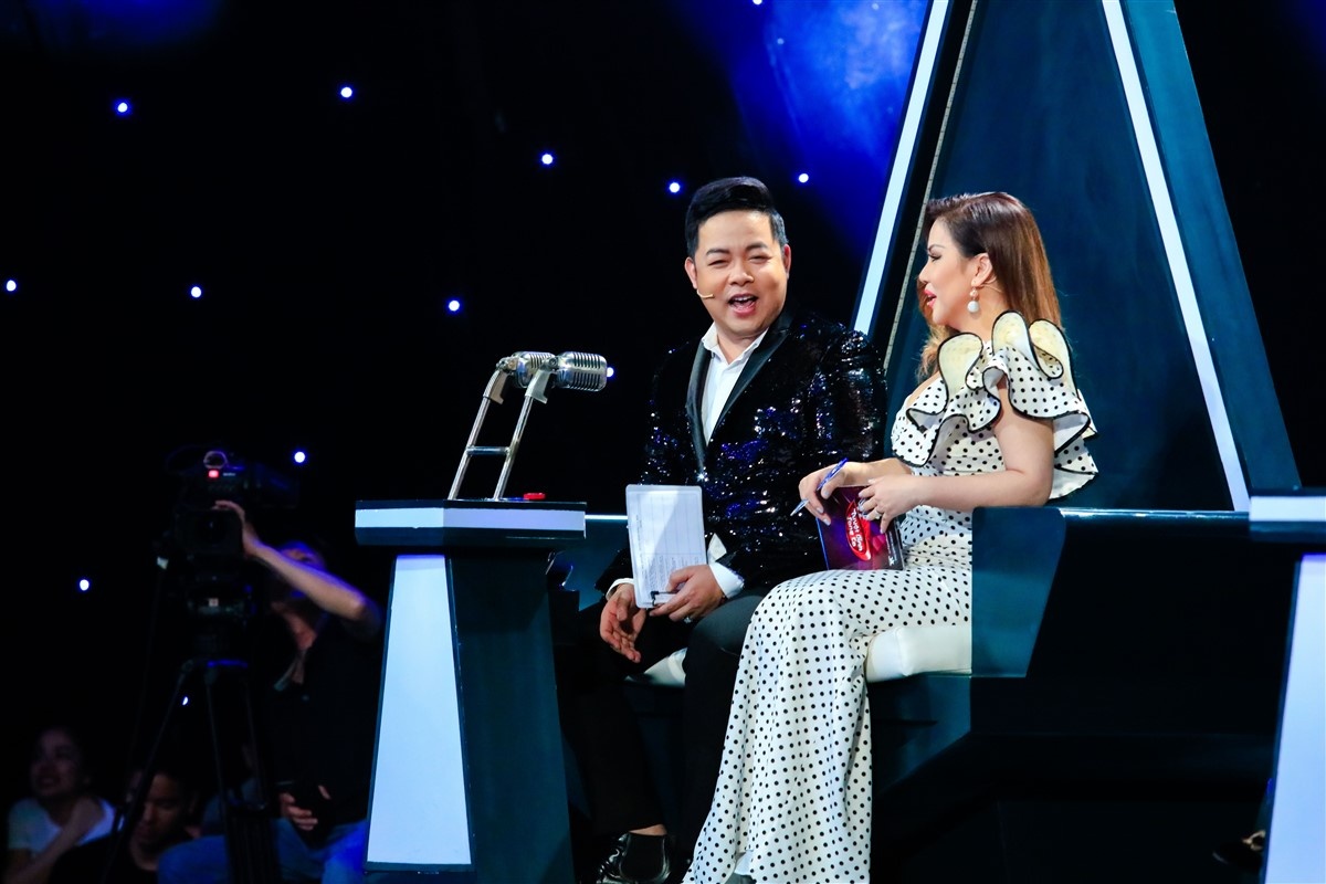 Quang Le dong cam voi co gai tre vi chua biet yeu giong minh hinh anh