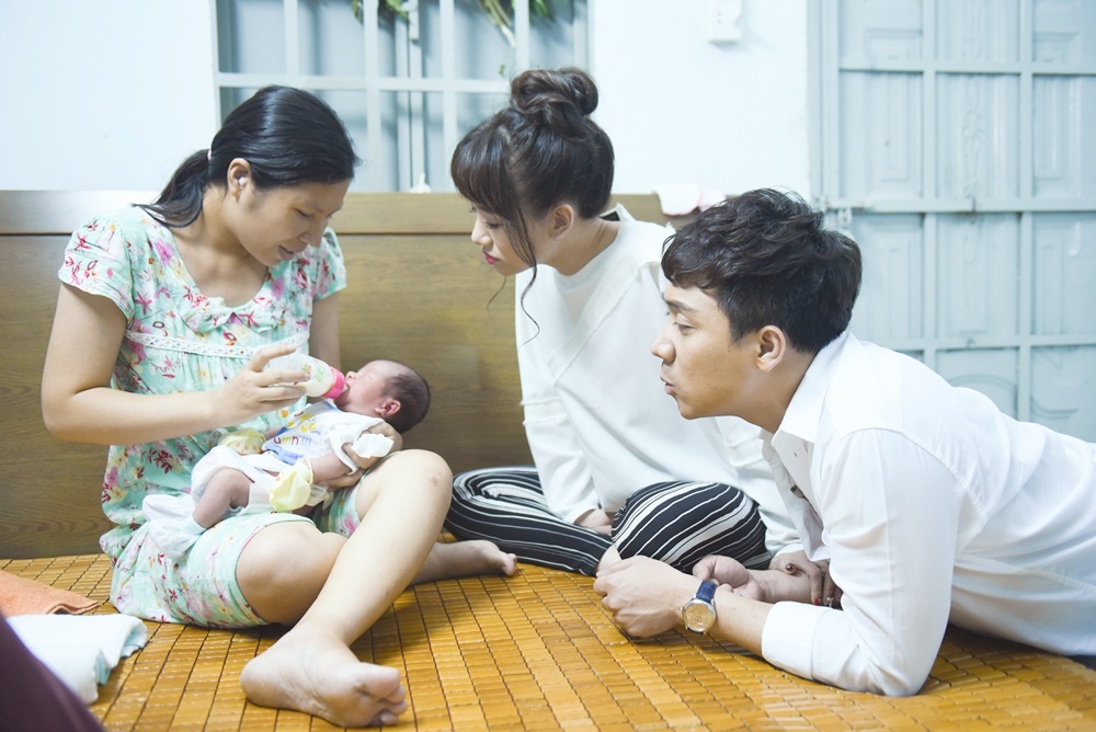 Tran Thanh bat khoc anh 4