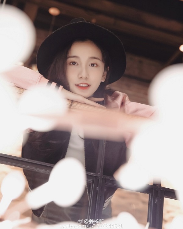 Nhan sac Minh Ngoc Dien Hi cong luoc anh 6