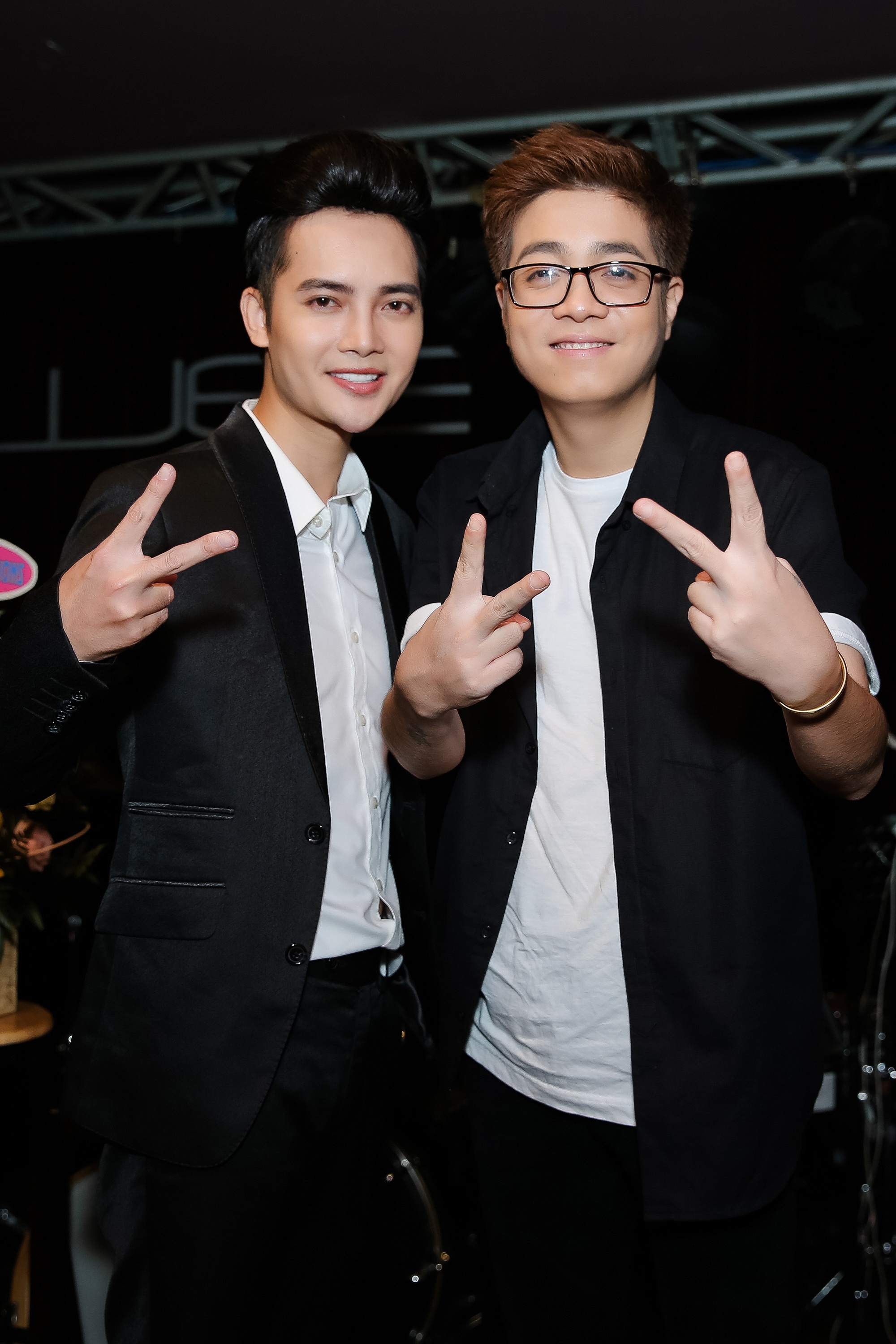 Tuan Phuong ra mat Vi dieu gi vay anh 2