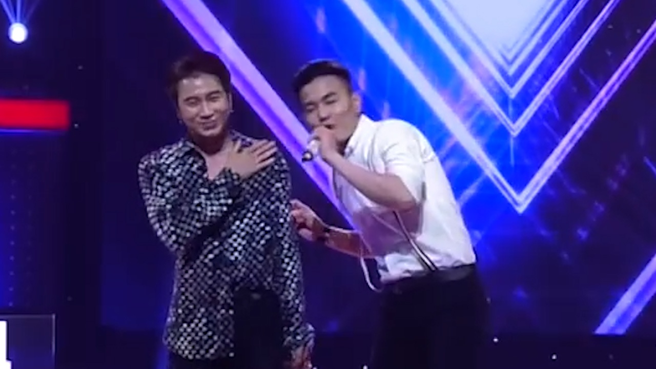 Karik bat chap song ca hit 'Nguoi la oi' cung giong ca tham hoa hinh anh