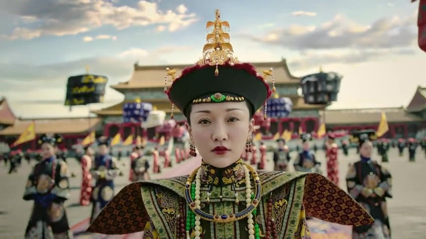 Hinh anh Chau Tan tro thanh hoang hau trong 'Nhu Y truyen' hinh anh