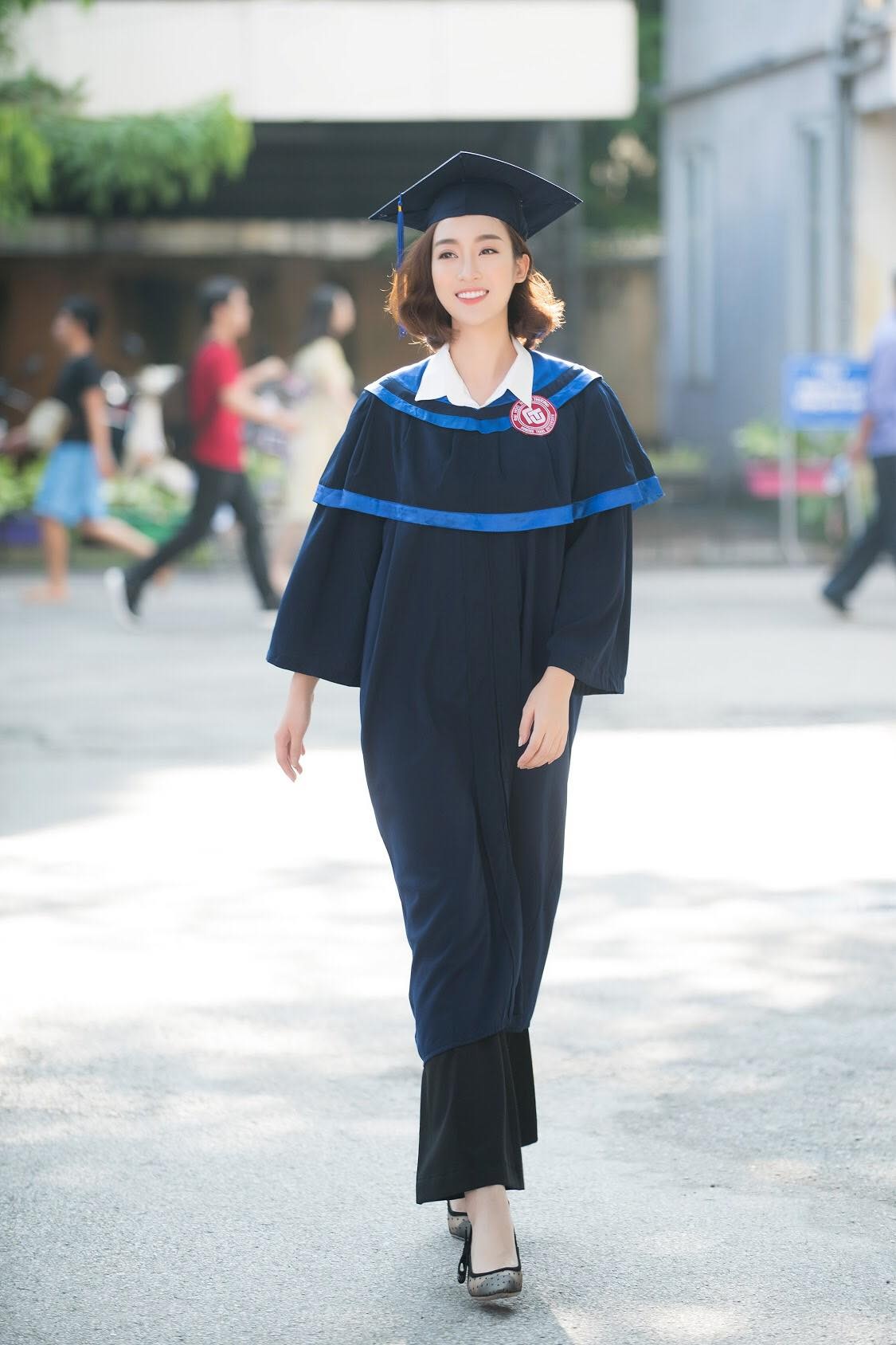 Do My Linh tot nghiep anh 3