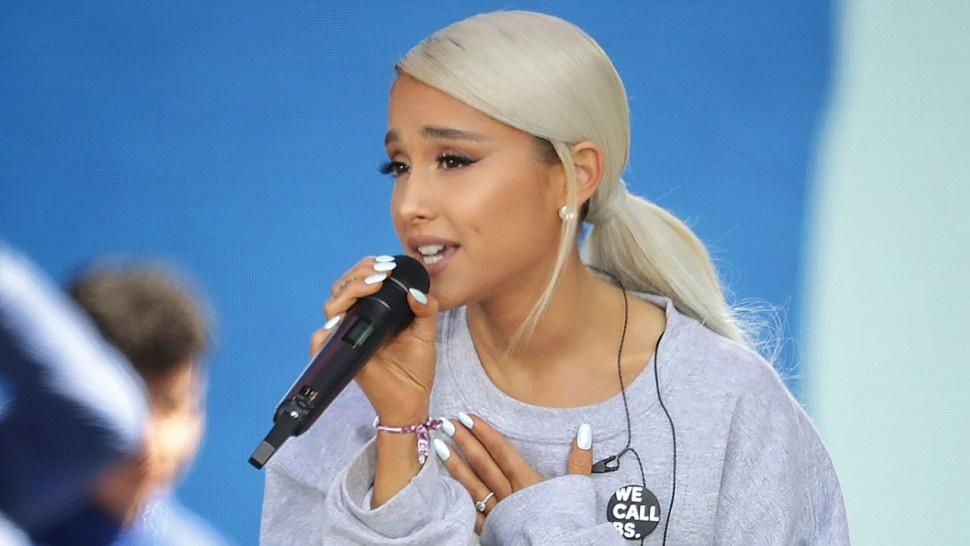 Ariana Grande xin loi va cau mong ban trai cu Mac Miller an nghi hinh anh