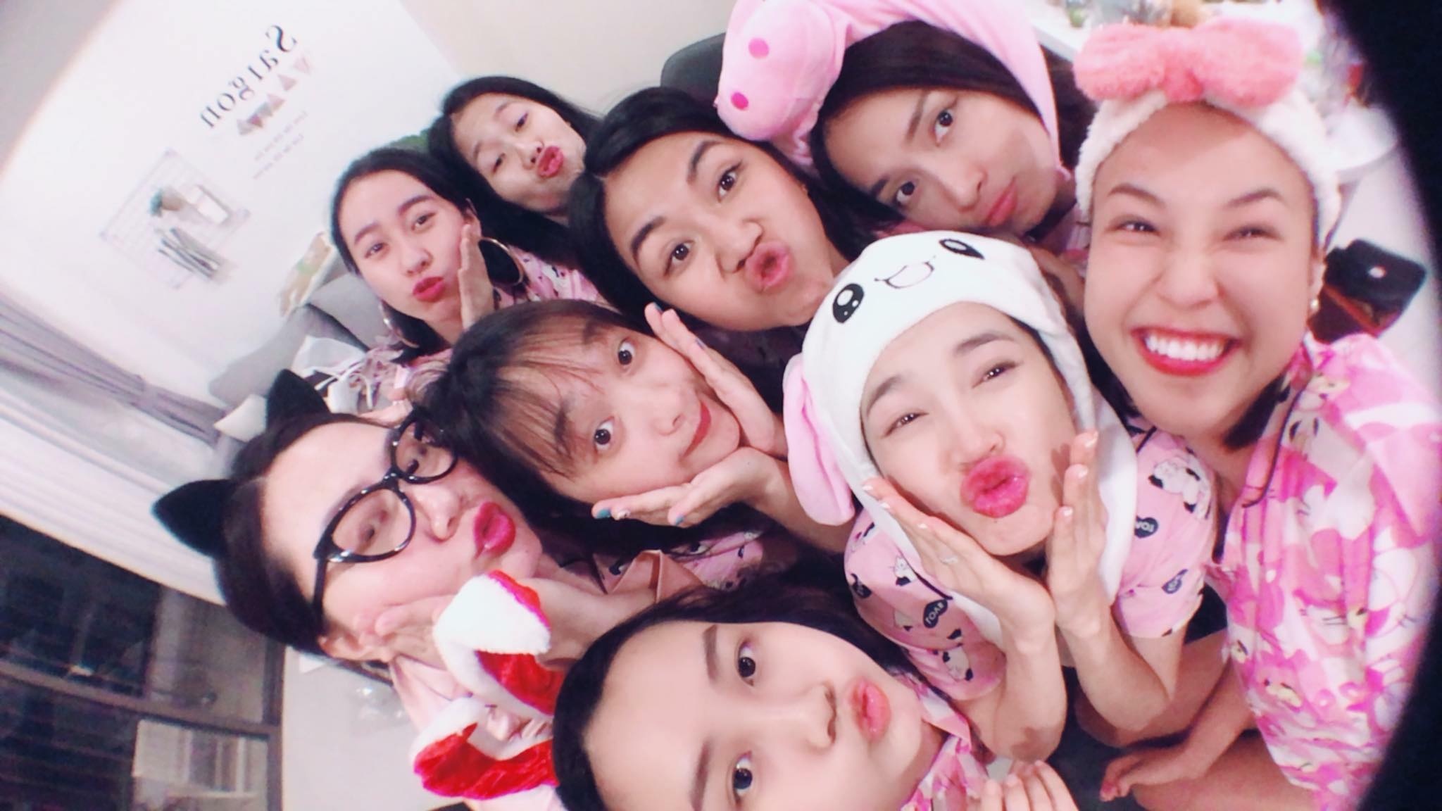 Nha Phuong to chuc tiec doc than truoc ngay cuoi hinh anh