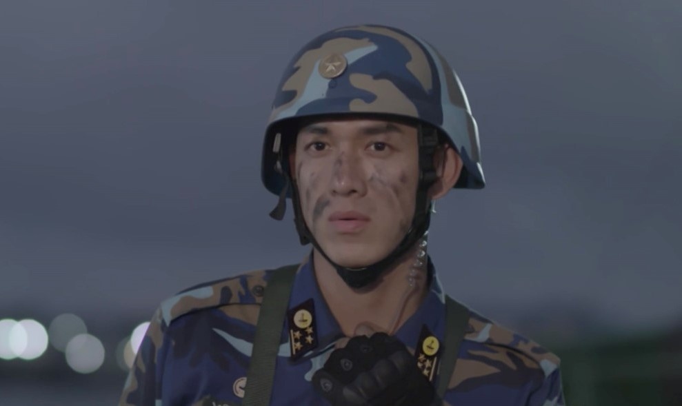 nhat san hau due mat troi anh 1