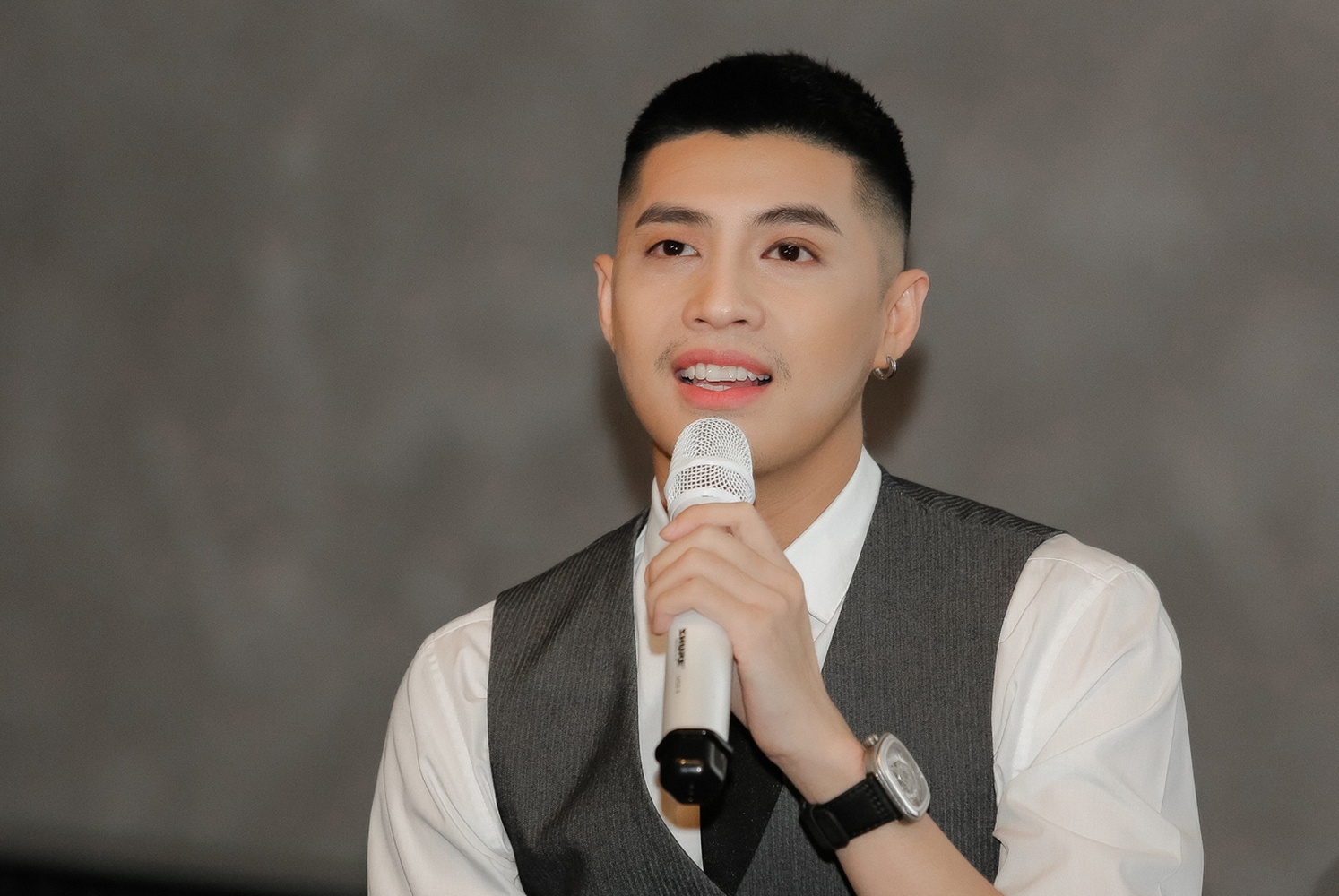 Noo Phuoc Thinh: 'Bai moi cua toi kho nghe, vi nhieu thu cao sieu' hinh anh