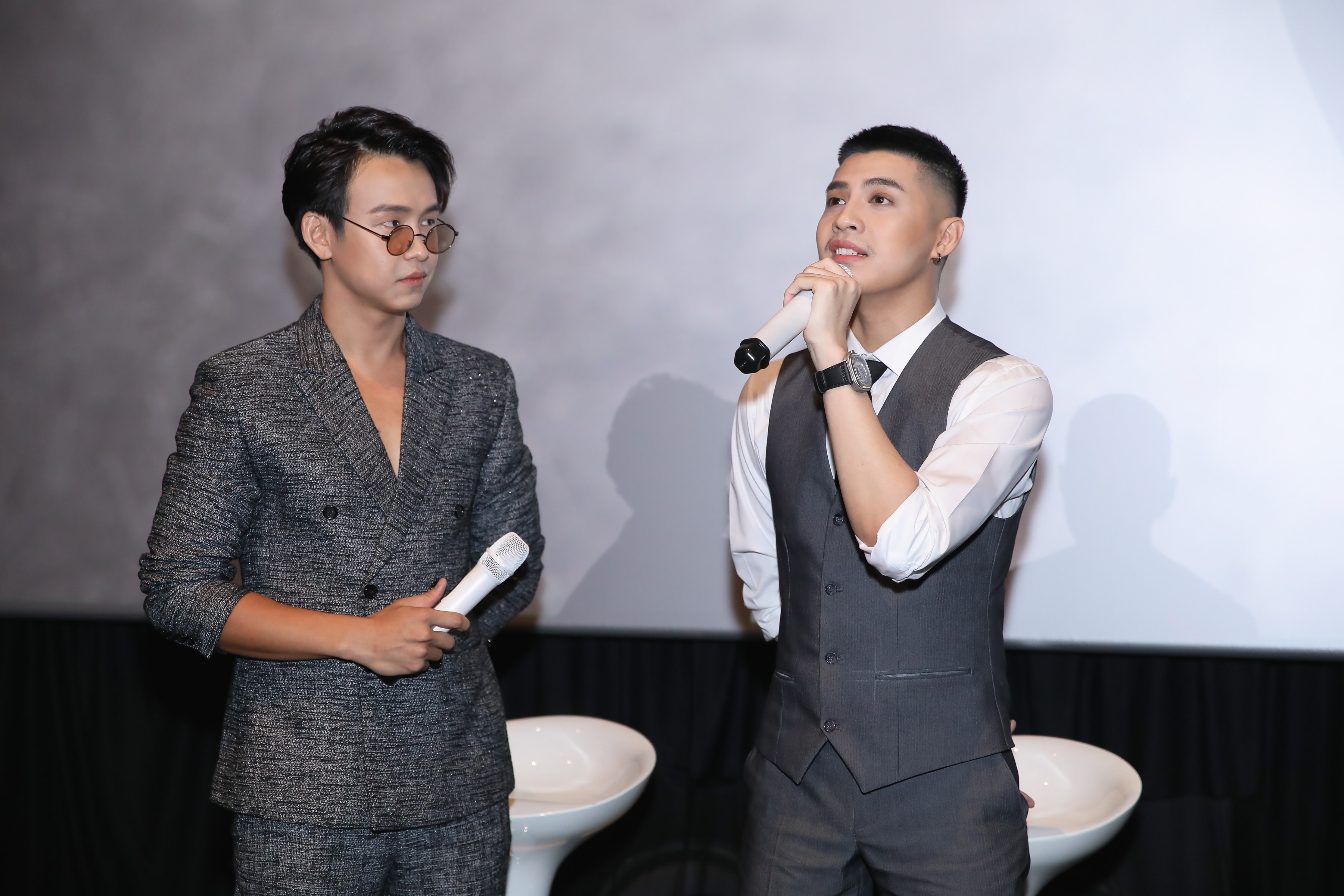 Noo Phước Thịnh bị kiện ảnh 2 Noo Phuoc Thinh bi kien anh 2