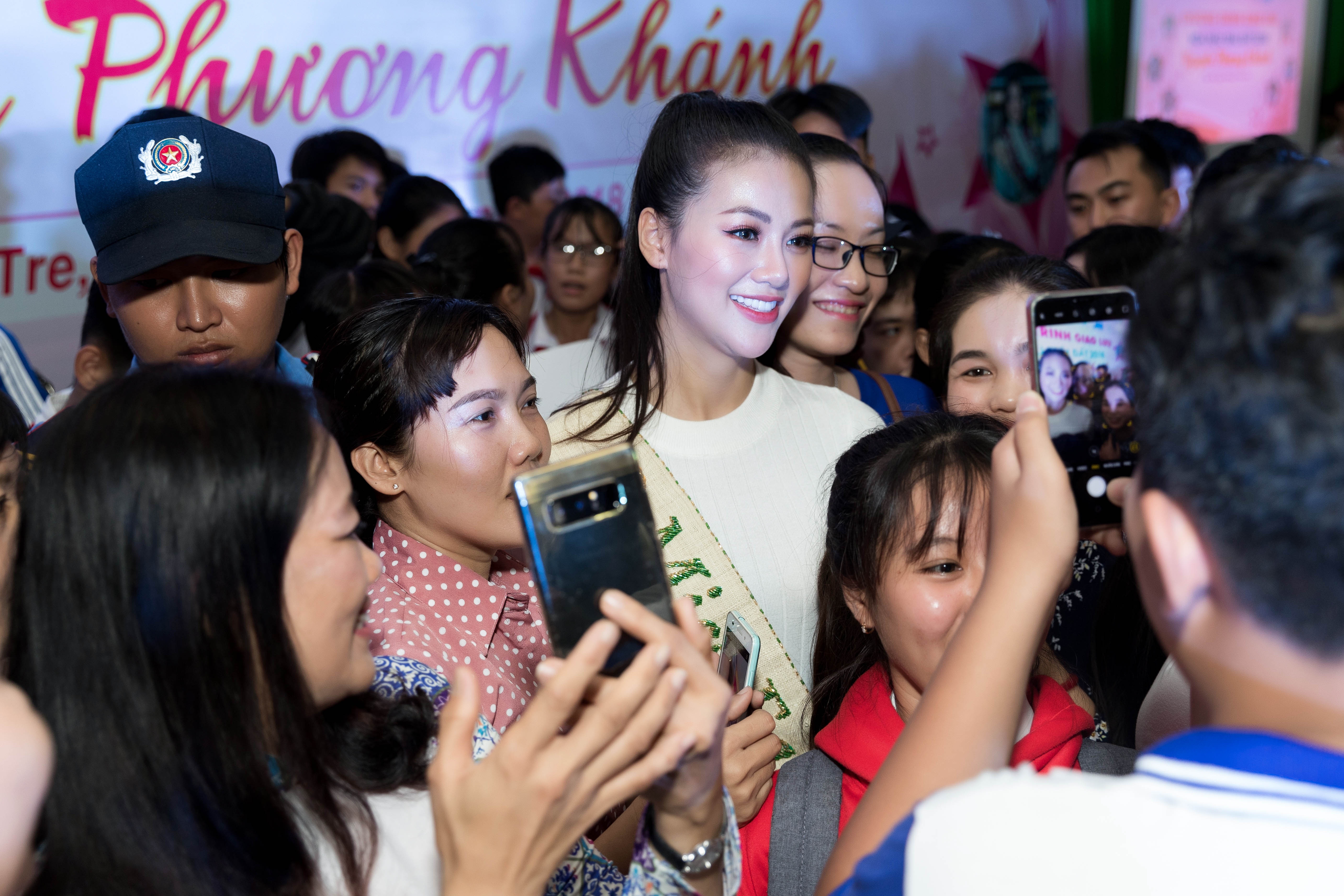 hoa hau phuong khanh tham truong anh 6