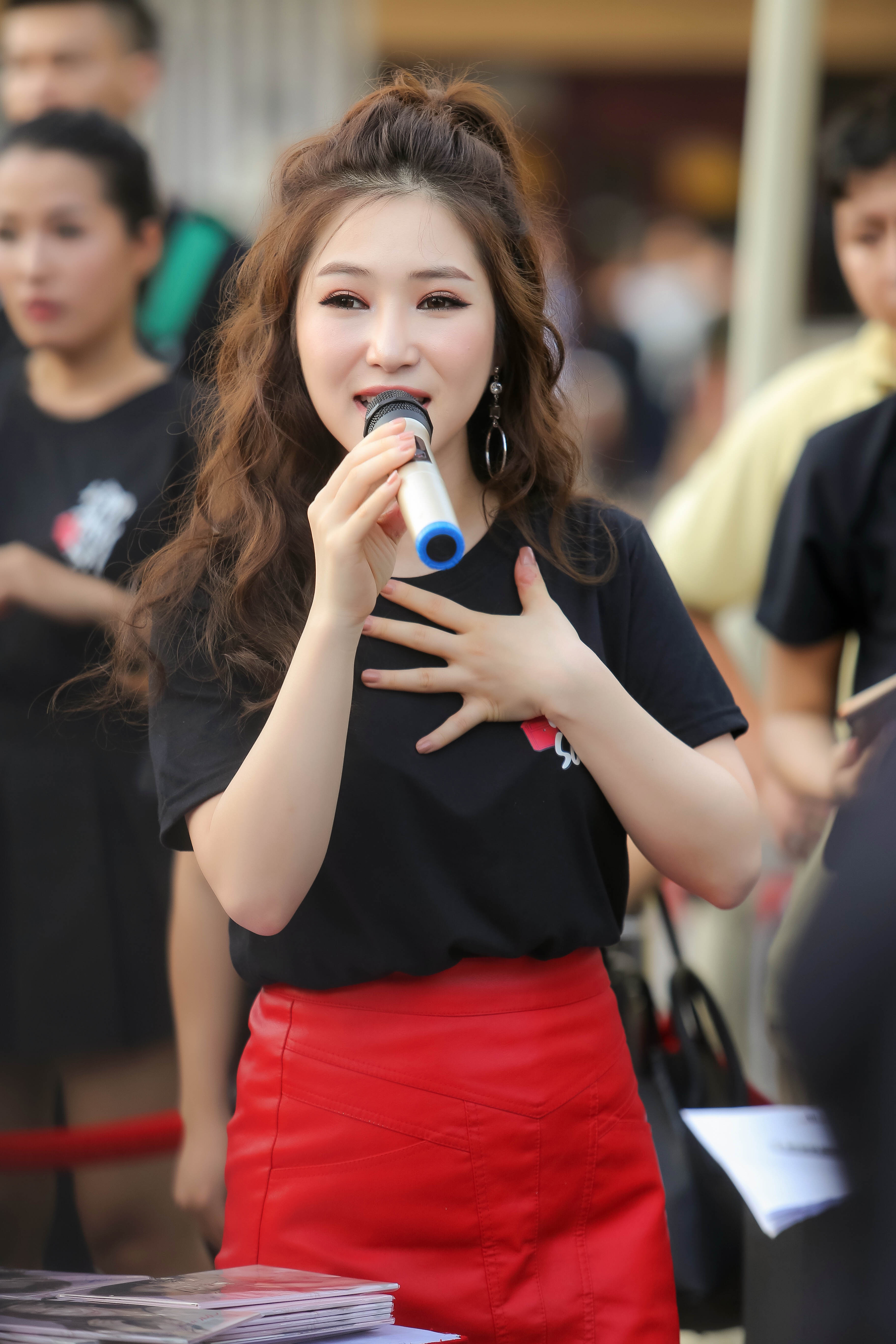 Hương Tràm gửi thư tay cho Công Phượng ảnh 2 Huong Tram gui thu tay cho Cong Phuong anh 2