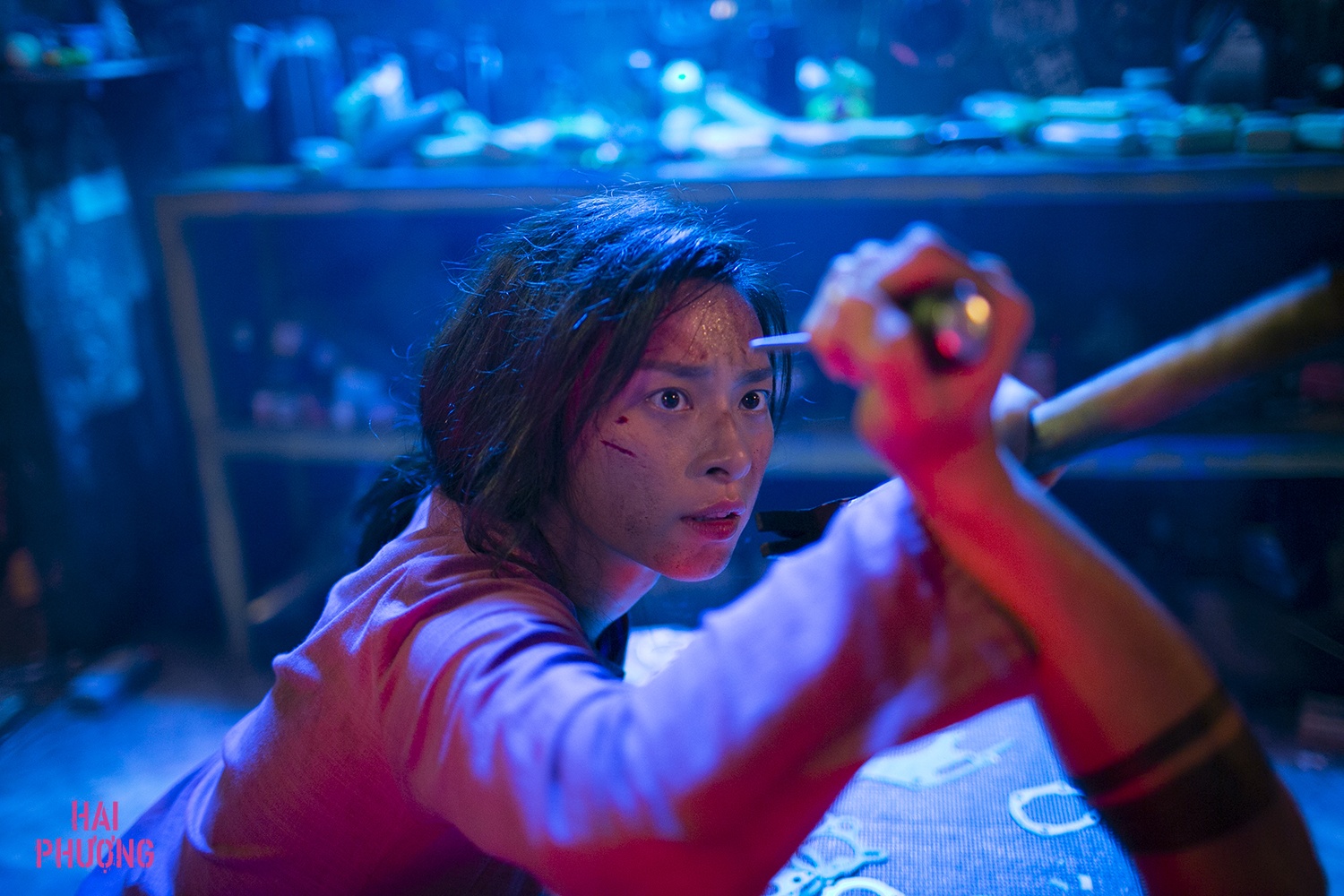 Ngo Thanh Van ruot duoi, danh nhau voi xa hoi den trong 'Hai Phuong' hinh anh