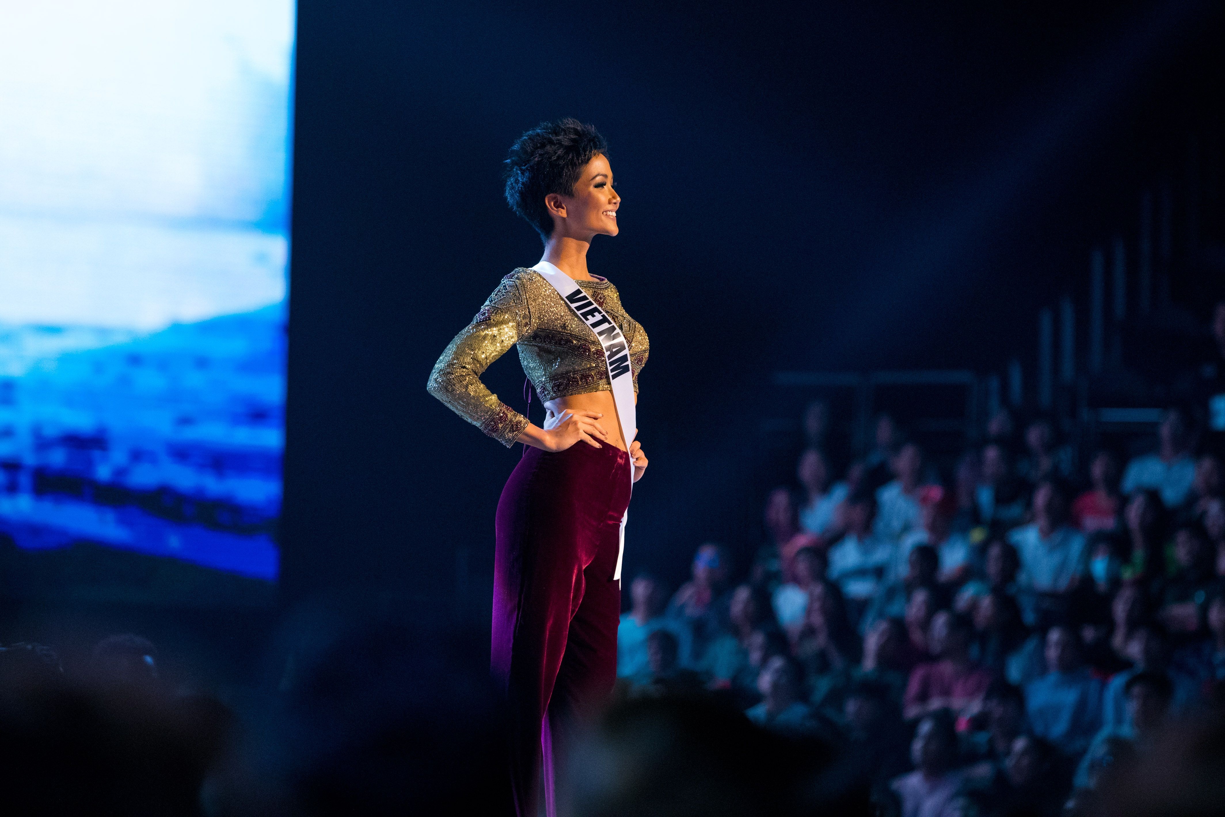 H'Hen Niê vào top 5 Miss Universe ảnh 4 H'Hen Nie vao top 5 Miss Universe anh 4