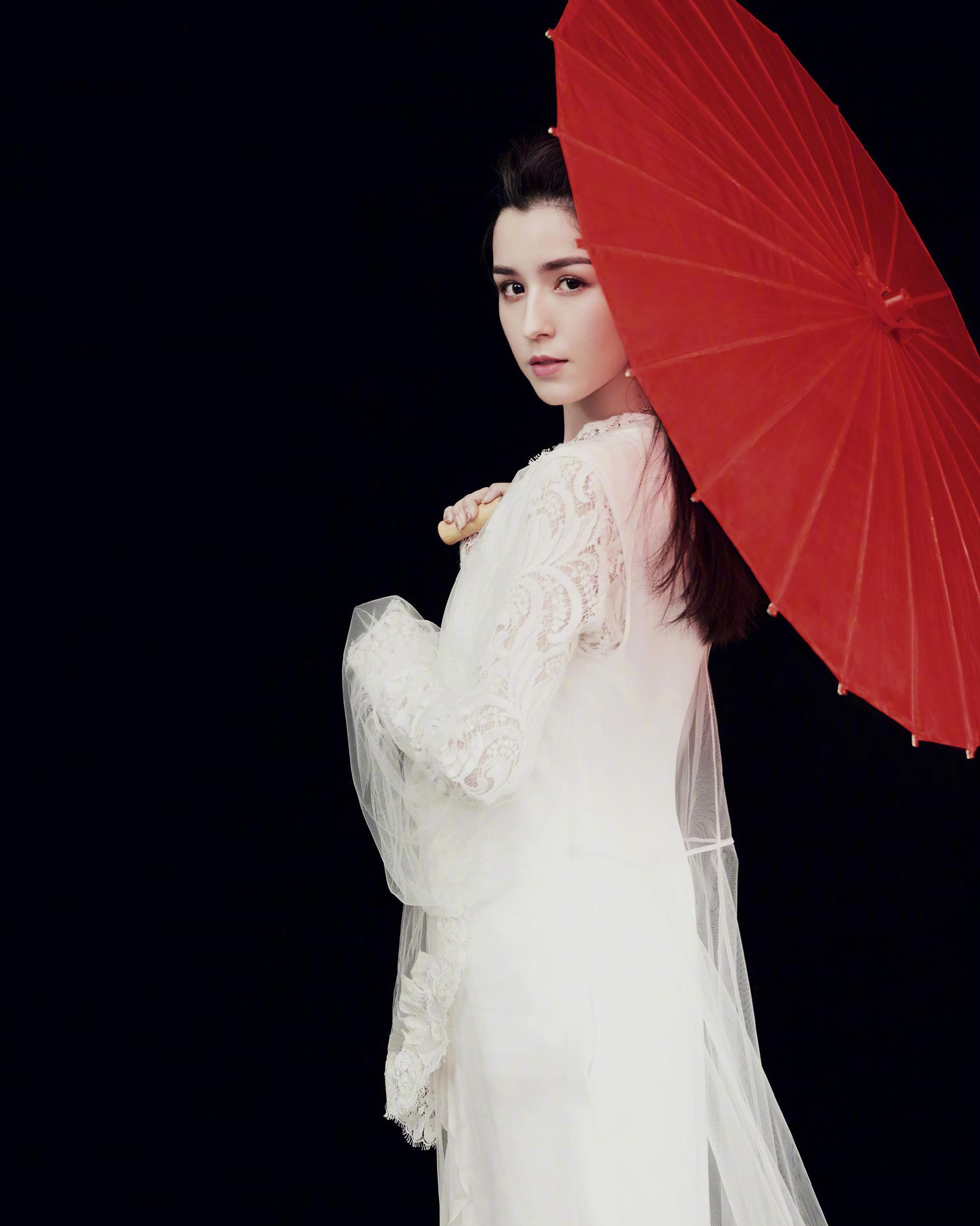 my nhan tan cuong doi thu Dich le nhiet ba anh 2