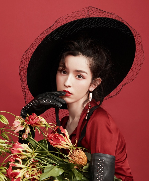 my nhan tan cuong doi thu Dich le nhiet ba anh 5