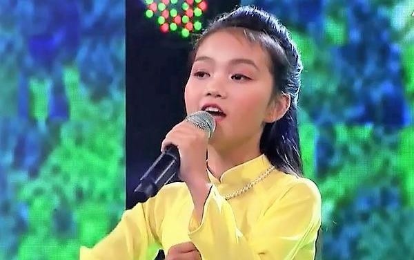 Nhung man hat dan ca xu Nghe gay xuc dong cua quan quan The Voice Kids hinh anh