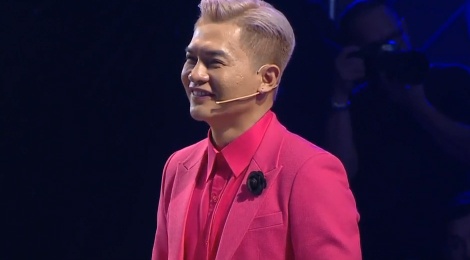 Bi che vi noi lo song, Nam Trung dap: 'Cau gio vi ton trong khan gia' hinh anh