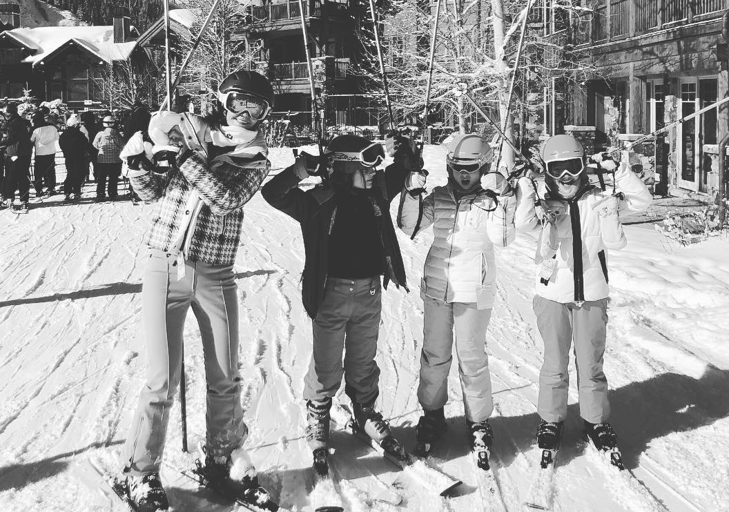 Sao Hollywood don nam moi ben gia dinh anh 4