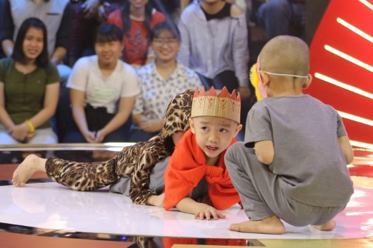 Chu tieu 3 tuoi khien Tran Thanh, Truong Giang lien tuc bat cuoi hinh anh