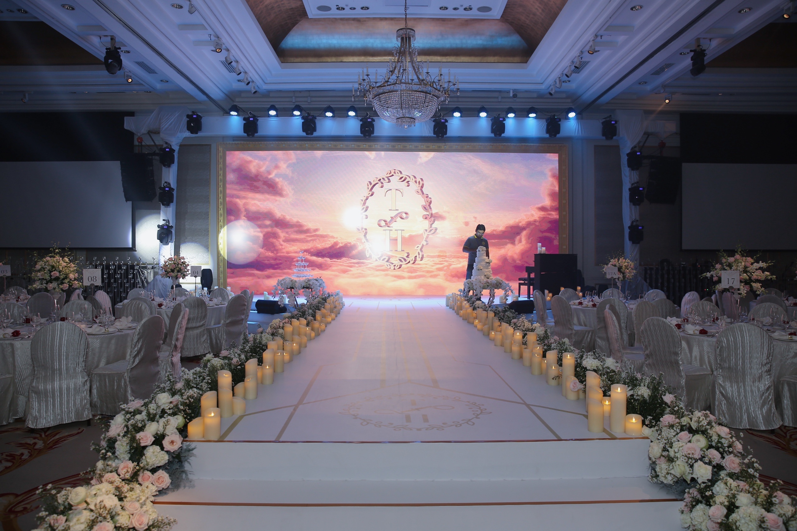 Dan sao Viet du dam cuoi Le Hieu anh 24