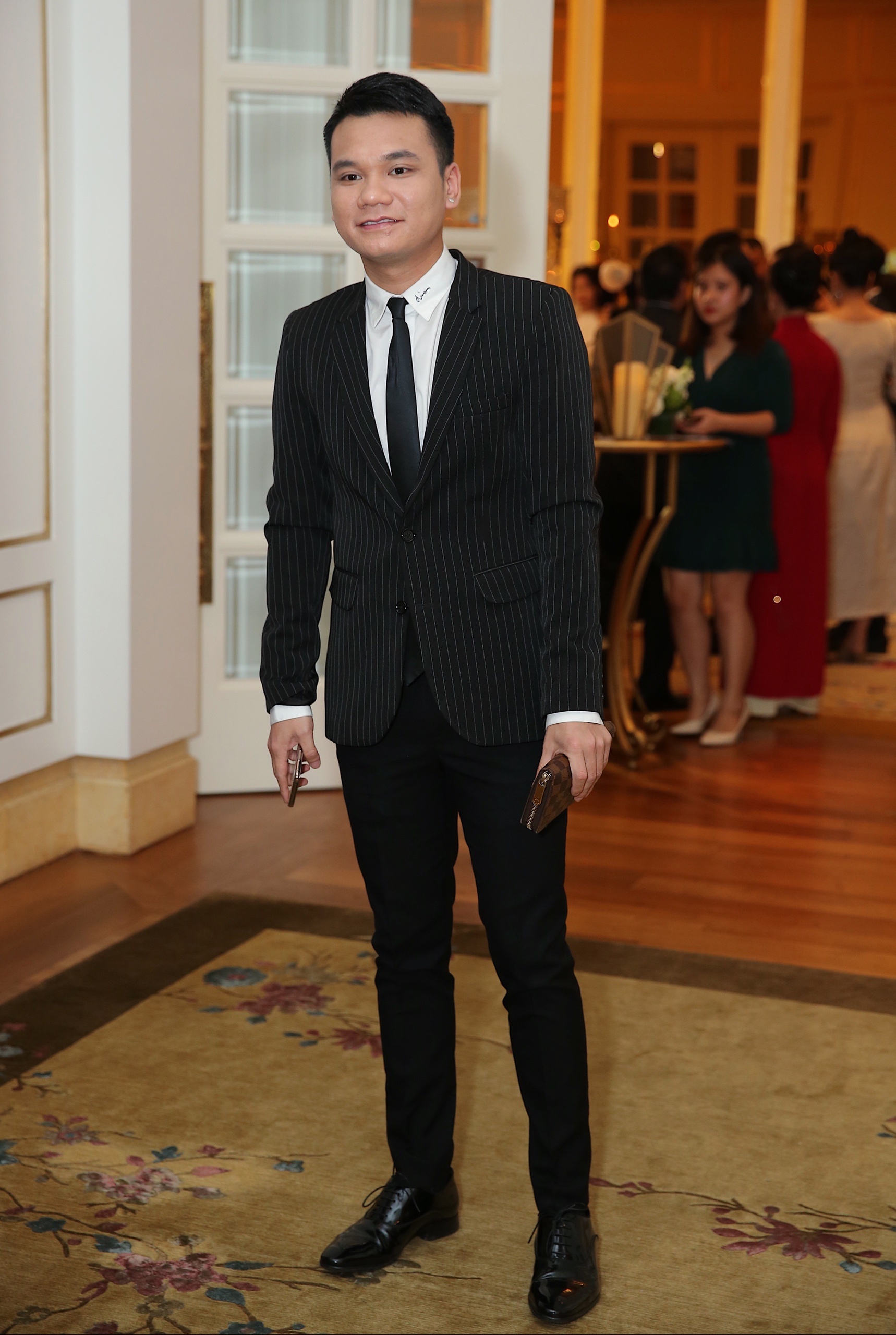 Dan sao Viet du dam cuoi Le Hieu anh 11